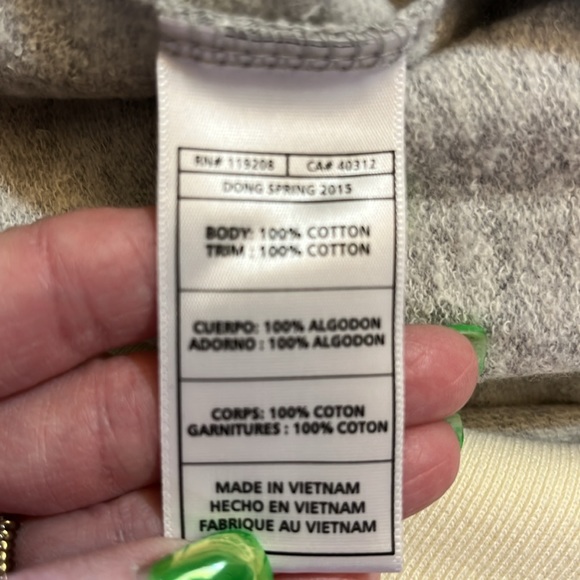 NWOT St. Louis Cardinals women’s throw back/vintage long sleeve sweatshirt - Picture 4 of 6